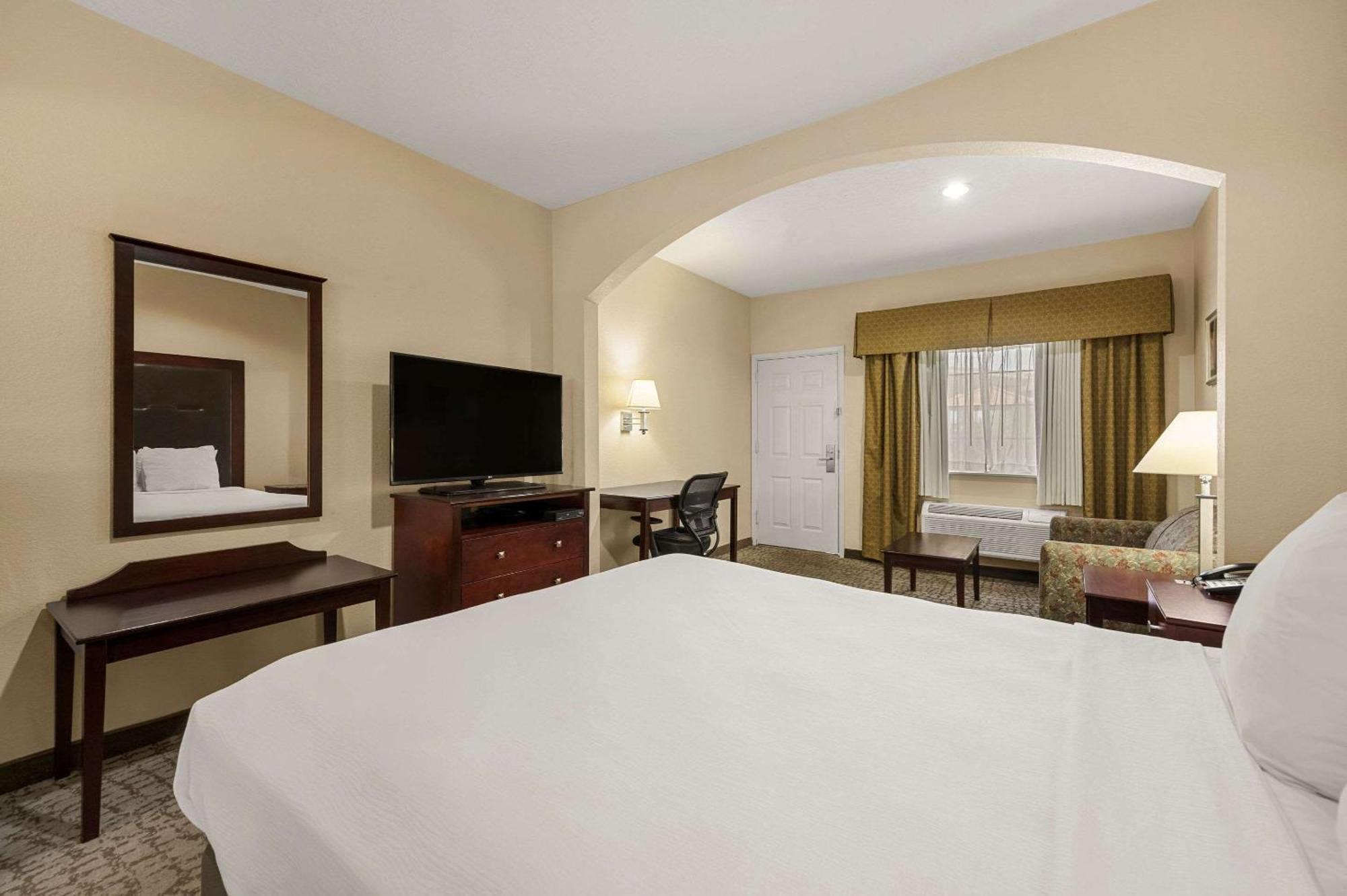 เบสท์ เวสเทิร์น วินซอร์ สวีทส์ Hotel ไซเปรส ภายนอก รูปภาพ